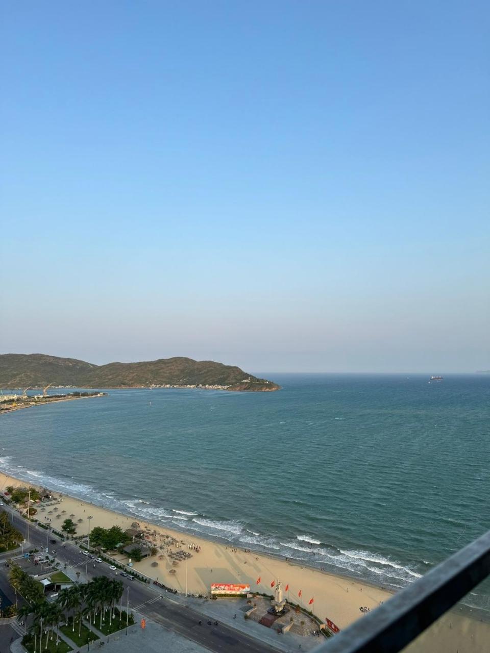 Tms Pullman Quy Nhon - Mong Mo House Moi Hoan Toan Lägenhet Exteriör bild